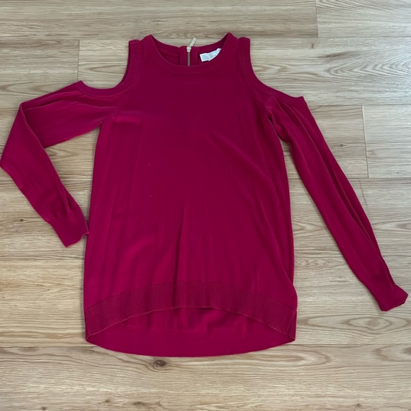 Michael Kors Women's Cold Shoulder Lightweight Sweater Medium Wine Color New - Picture 1 of 8